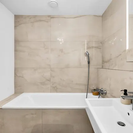 Skypark's Luxury Ii With Prime View * ברטיסלאבה