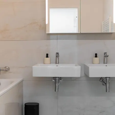 Skypark's Luxury Ii With Prime View דירה ברטיסלאבה