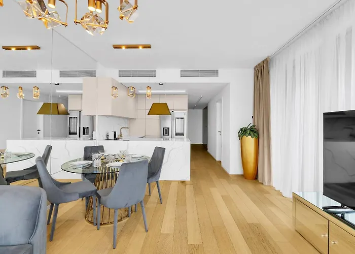 Skypark's Luxury Ii With Prime View 아파트 브라티슬라바