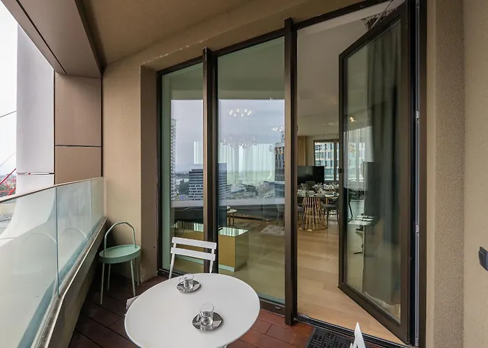 Skypark's Luxury Ii With Prime View 아파트 브라티슬라바